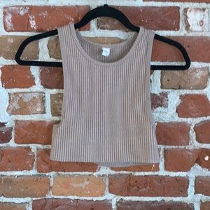Tank crop top